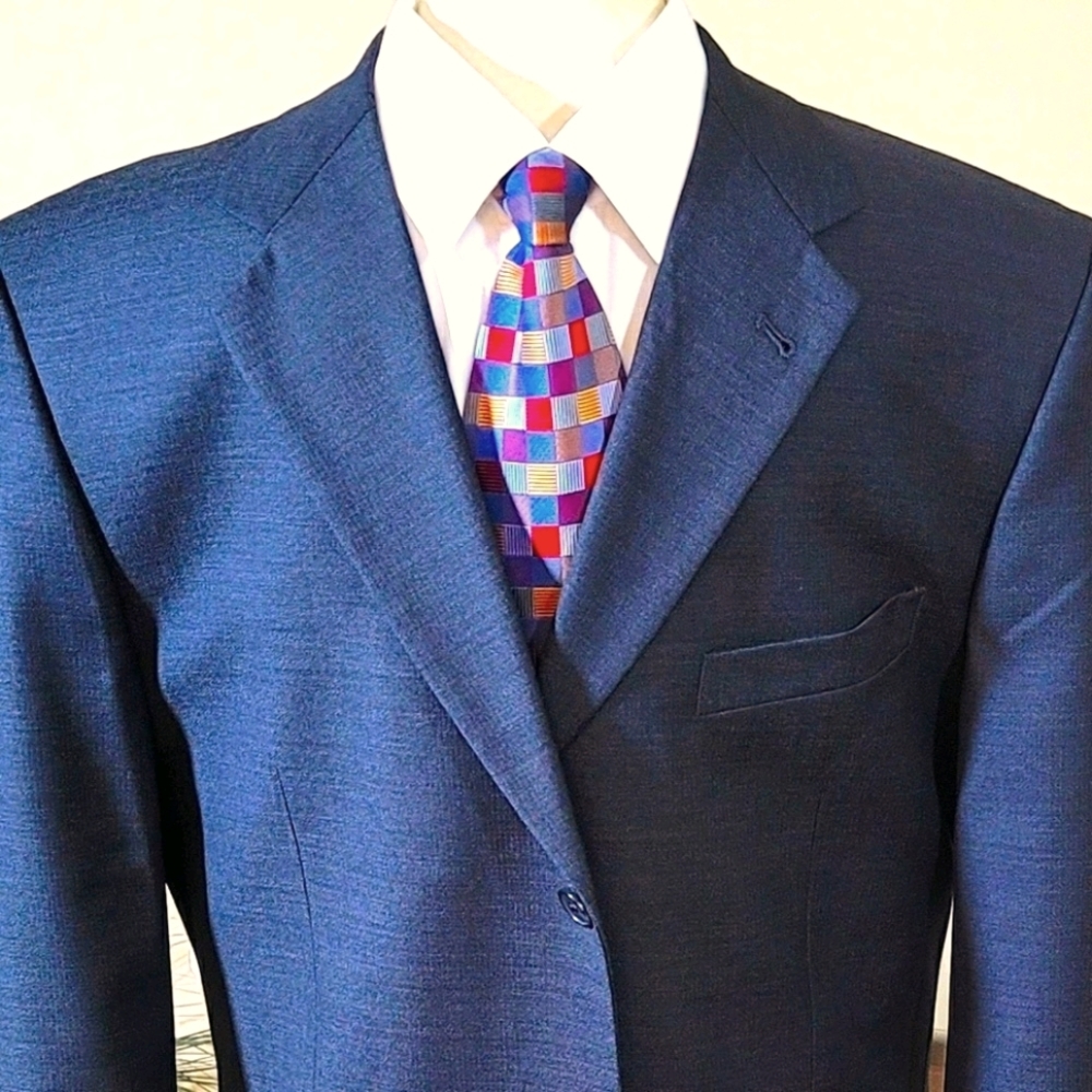 Joseph Abboud Modern Fit Suit - Picture 1 of 9